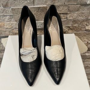 Vince Camuto Womens Kain Leather Pointed Toe Classic Pumps, Black, Size 8.5